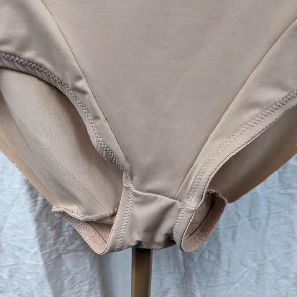 Naomi & Nicole High-Waisted Shapewear Briefs Sz XL - Picture 3 of 7